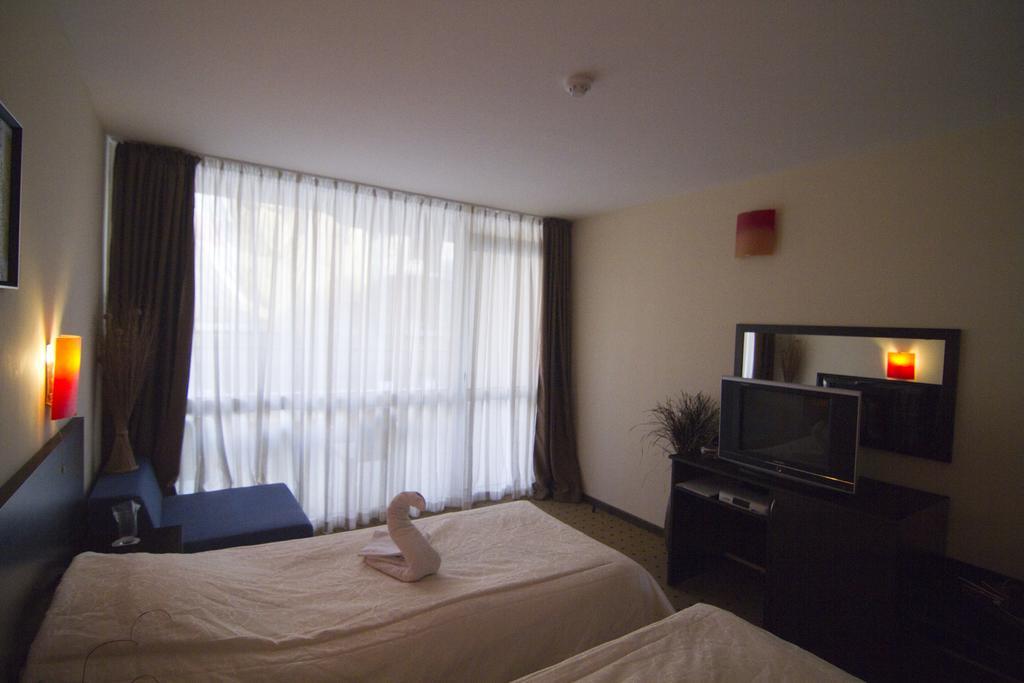 Tropics Hotel Sveti Vlas Eksteriør bilde