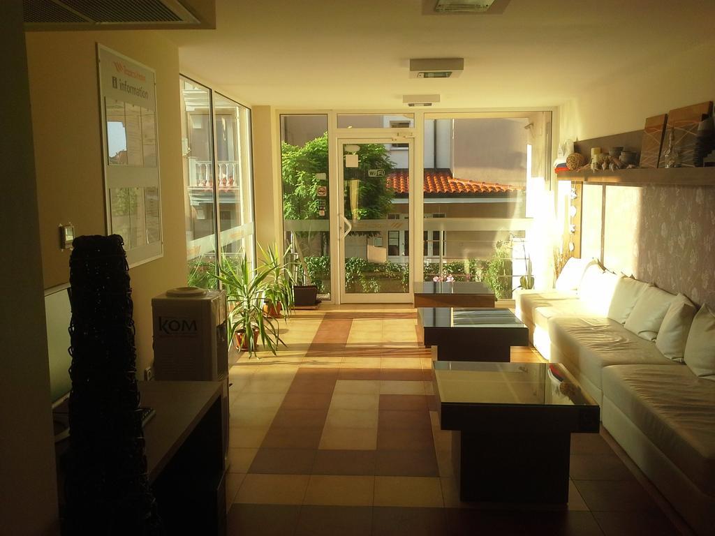 Tropics Hotel Sveti Vlas Eksteriør bilde
