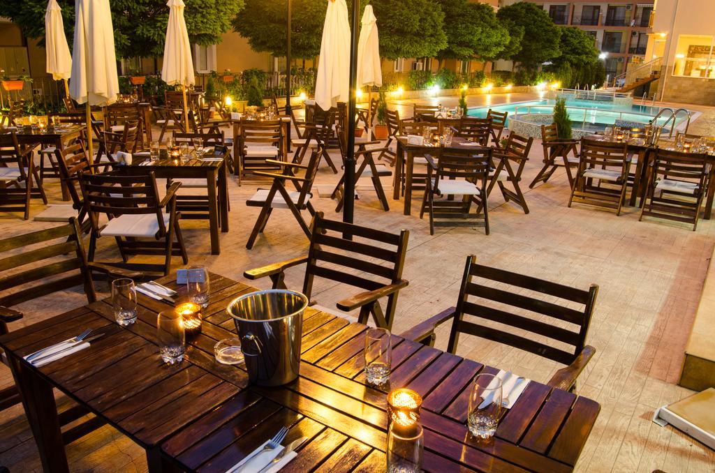 Tropics Hotel Sveti Vlas Eksteriør bilde