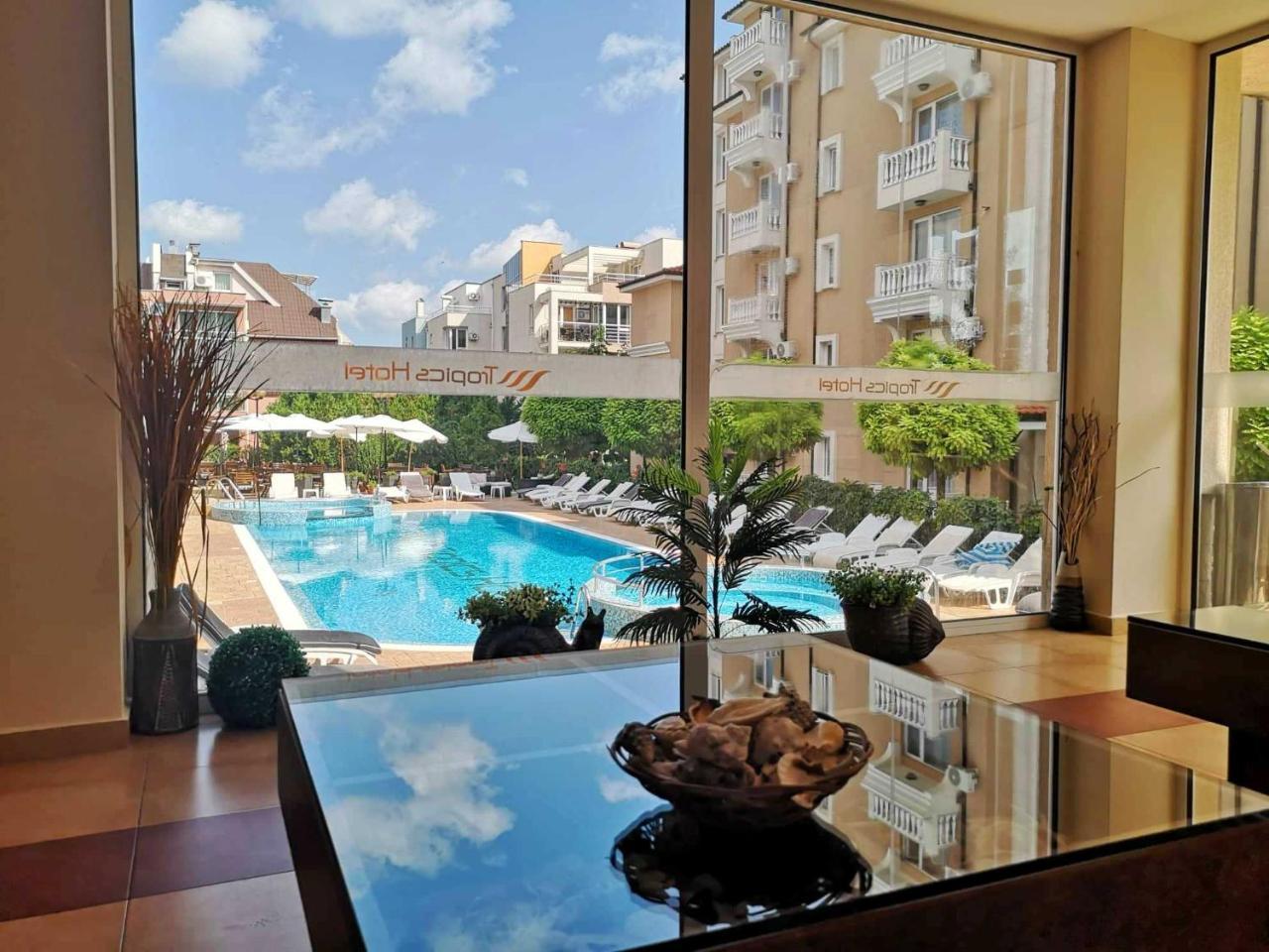 Tropics Hotel Sveti Vlas Eksteriør bilde
