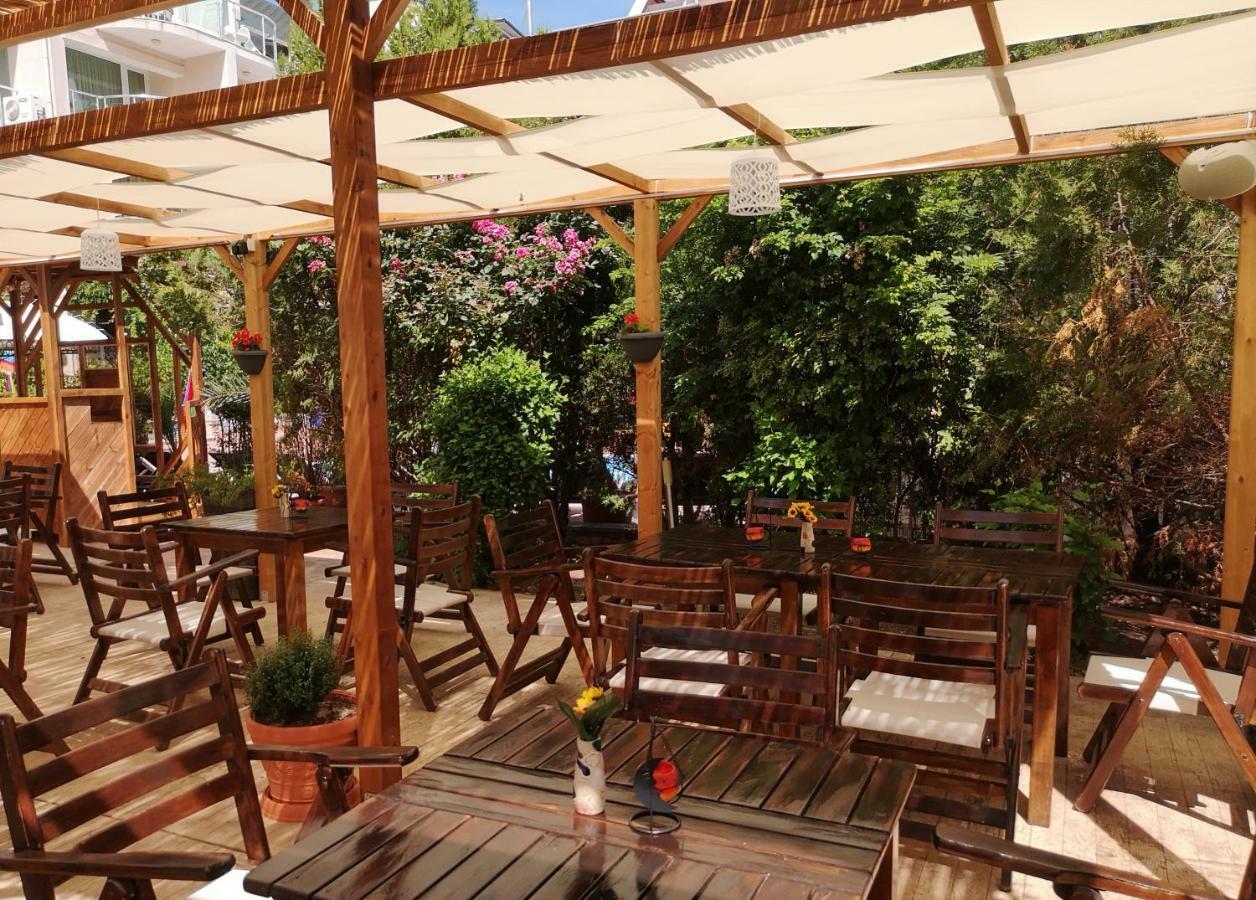 Tropics Hotel Sveti Vlas Eksteriør bilde