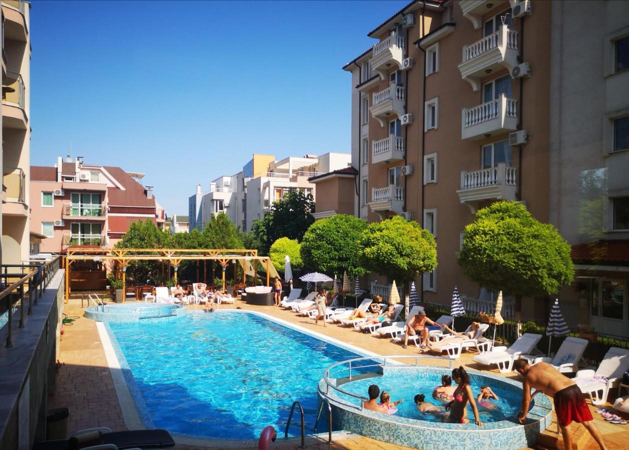 Tropics Hotel Sveti Vlas Eksteriør bilde