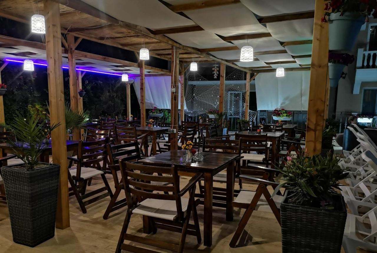 Tropics Hotel Sveti Vlas Eksteriør bilde