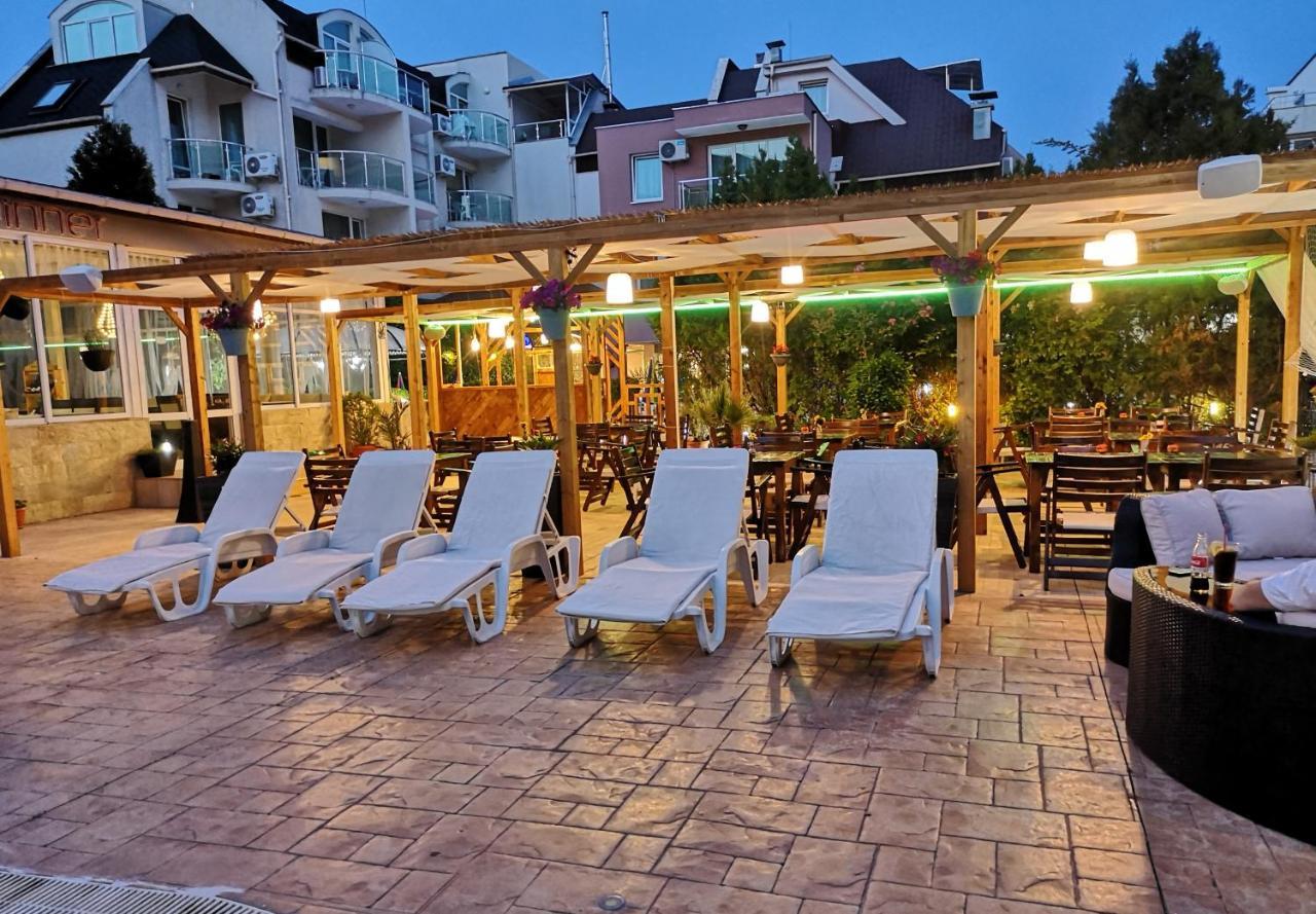 Tropics Hotel Sveti Vlas Eksteriør bilde